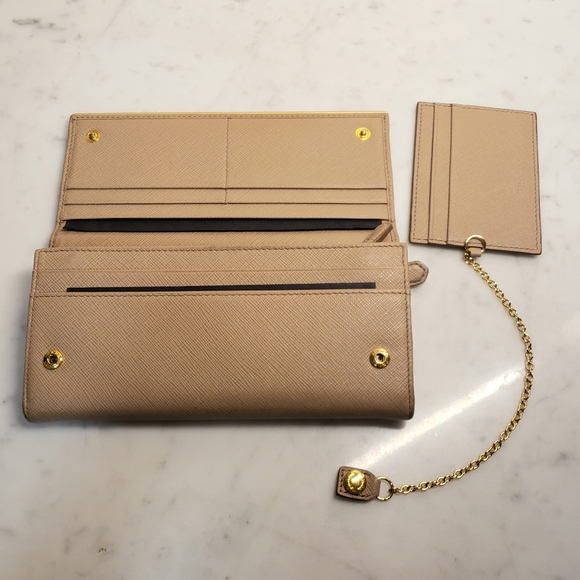 Prada Gold Bar Flap Wallet with Detachable Credit Card Holder - Picture 2 of 14